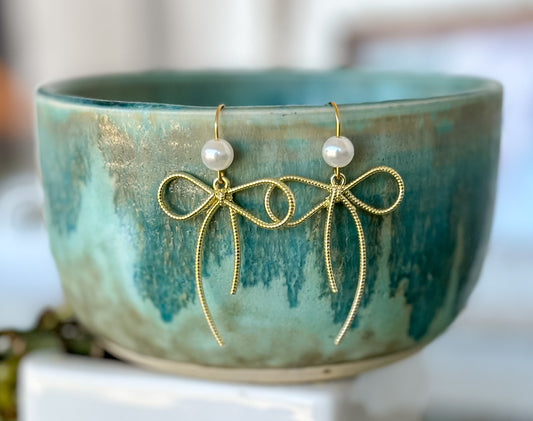 Pearl bow